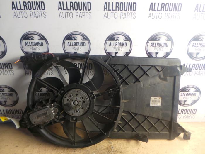 Gebruikte Fan Radiateur BMW 3 serie (E46/4) 320d 16V Prijs op aanvraag aangeboden door AllroundCarParts