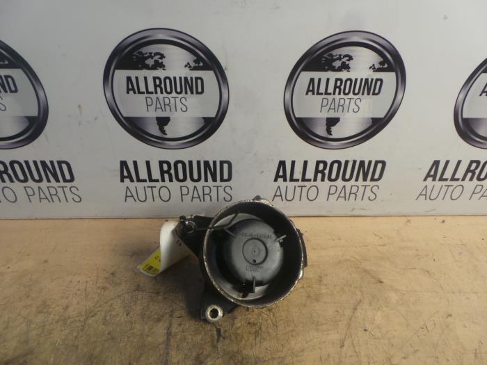 Gebruikte Waterpomp Peugeot 107 1.0 12V Prijs op aanvraag aangeboden door AllroundCarParts