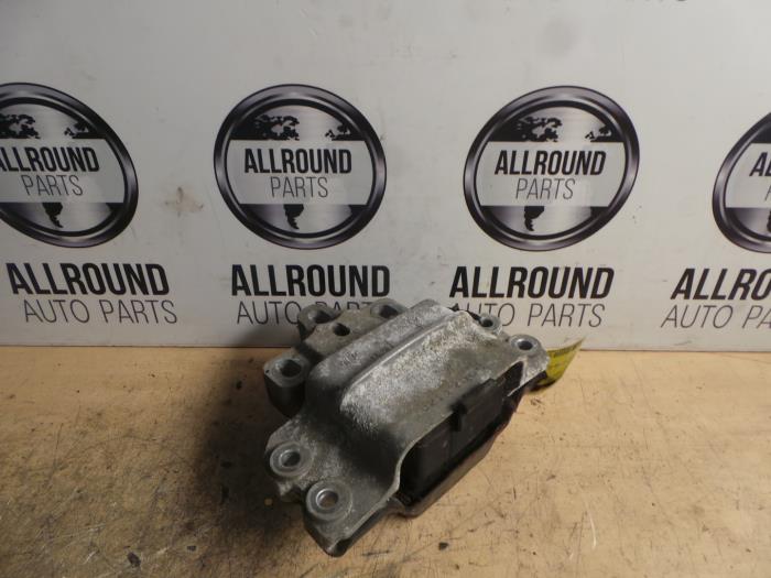 Motorsteun Volkswagen Passat (3C2), 2005 / 2010 2.0 TDI 16V 140, Sedan, 4Dr, Diesel, 1.968cc, 103kW (140pk), BKP, 2005-03 / 2008-06 (Gebruikt)