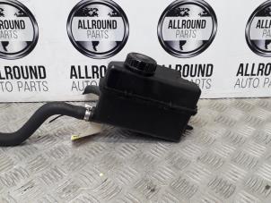 Gebruikte Servo Oliereservoir Citroen Xsara Picasso (CH) Prijs € 20,00 Margeregeling aangeboden door AllroundCarParts