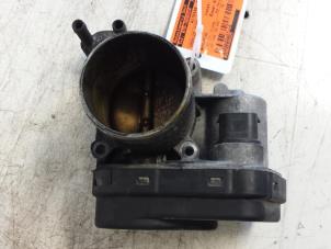 Gebruikte Gasklephuis Mercedes A (W168) 1.6 A-160 Prijs € 35,00 Margeregeling aangeboden door Autodemontagebedrijf Smit