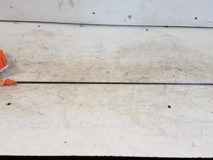 Gebruikte Olie Peilstok Seat Ibiza II (6K1) 1.4 Select Prijs € 10,00 Margeregeling aangeboden door Autodemontagebedrijf Smit