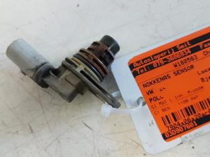 Gebruikte Nokkenas Sensor Volkswagen Polo IV (9N1/2/3) 1.2 Prijs € 20,00 Margeregeling aangeboden door Autodemontagebedrijf Smit