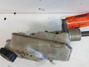 Gebruikte Hoofdremcilinder Ford Focus 2 Wagon 1.6 TDCi 16V 90 Prijs € 15,00 Margeregeling aangeboden door Autodemontagebedrijf Smit