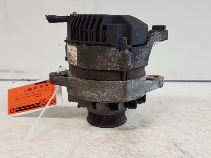 Gebruikte Dynamo Fiat Coupé 2.0 16V, 16V Plus Prijs € 55,00 Margeregeling aangeboden door Autodemontagebedrijf Smit