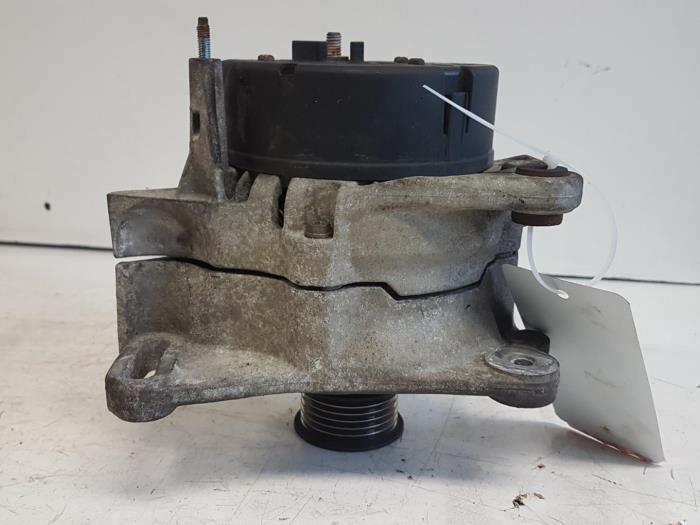 Gebruikte Alternator Seat Ibiza II (6K1) 1.6i CLX,GLX,S,SXE Prijs € 30,00 Margeregeling aangeboden door Autodemontagebedrijf Smit