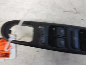 Gebruikte Combischakelaar Stuurkolom Seat Leon (1M1) 1.9 TDI 90 Prijs € 25,00 Margeregeling aangeboden door Autodemontagebedrijf Smit