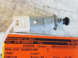 Gebruikte Remlicht Schakelaar Smart Forfour (454) 1.1 12V Prijs € 10,00 Margeregeling aangeboden door Autodemontagebedrijf Smit