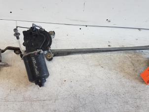 Gebruikte Ruitenwismotor + Mechaniek Mazda 626 Prijs € 45,00 Margeregeling aangeboden door Autodemontagebedrijf Smit