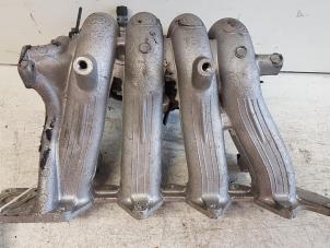 Gebruikte Inlaatspruitstuk Mitsubishi Galant Prijs op aanvraag aangeboden door Autodemontagebedrijf Smit