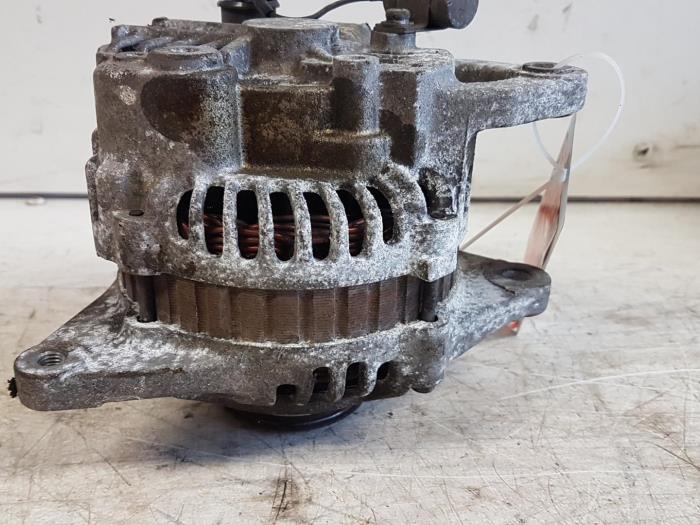 Gebruikte Dynamo Mitsubishi Galant Prijs € 20,00 Margeregeling aangeboden door Autodemontagebedrijf Smit