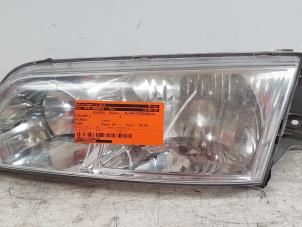 Gebruikte Linker Koplamp Hyundai H200 Prijs € 30,00 Margeregeling aangeboden door Autodemontagebedrijf Smit