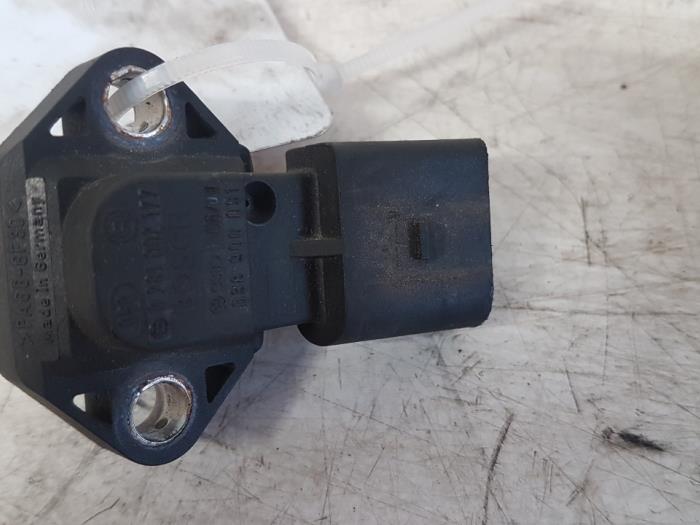 Gebruikte Sensor map (inlaatspruitstuk) Volkswagen Transporter Prijs € 15,00 Margeregeling aangeboden door Autodemontagebedrijf Smit