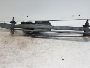 Gebruikte Ruitenwismotor + Mechaniek Nissan Almera Prijs € 40,00 Margeregeling aangeboden door Autodemontagebedrijf Smit