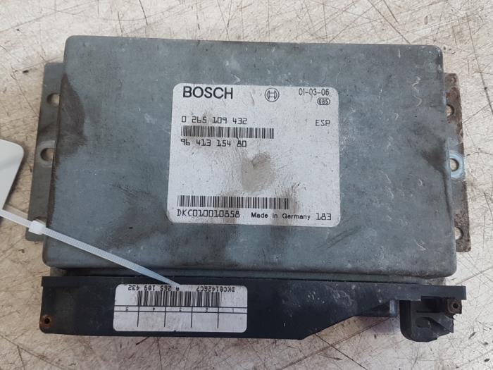 Gebruikte Esp computer Peugeot 607 Prijs € 75,00 Margeregeling aangeboden door Autodemontagebedrijf Smit