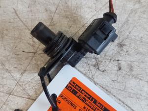 Gebruikte Nokkenas Sensor Volkswagen Polo Prijs € 25,00 Margeregeling aangeboden door Autodemontagebedrijf Smit