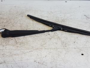 Gebruikte Ruitenwisserarm achter Smart City Coupe Prijs € 10,00 Margeregeling aangeboden door Autodemontagebedrijf Smit