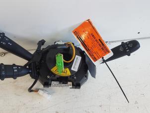 Gebruikte Licht + Raw Schakelaar Alfa Romeo GT (937) 1.9 JTD 16V Multijet Prijs € 25,00 Margeregeling aangeboden door Autodemontagebedrijf Smit