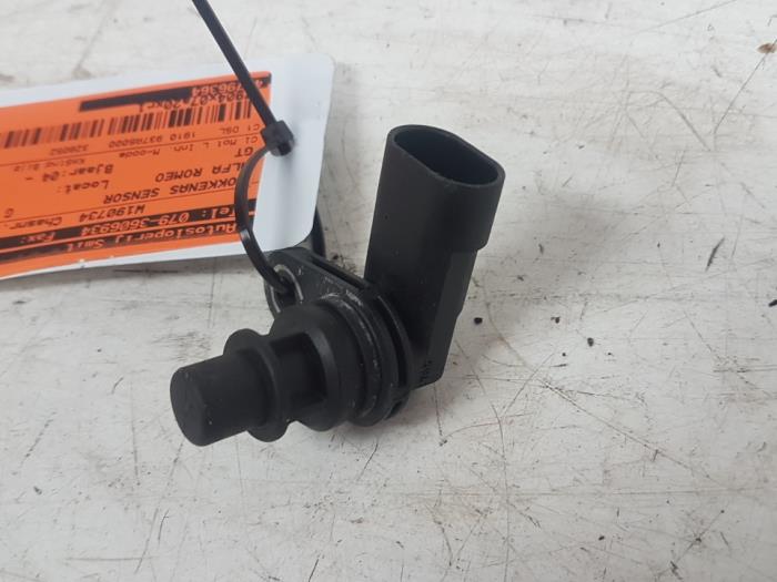 Gebruikte Nokkenas Sensor Alfa Romeo GT (937) 1.9 JTD 16V Multijet Prijs op aanvraag aangeboden door Autodemontagebedrijf Smit