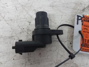Gebruikte Sensor Nokkenas Opel Astra H GTC (L08) 1.4 16V Twinport Prijs € 25,00 Margeregeling aangeboden door Autodemontagebedrijf Smit