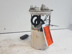 Gebruikte Tank element Pomp Alfa Romeo 147 (937) 1.6 Twin Spark 16V Prijs € 20,00 Margeregeling aangeboden door Autodemontagebedrijf Smit