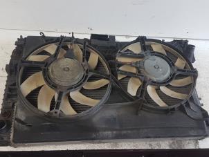 Gebruikte Radiateur Opel Signum (F48) 3.2 V6 24V Prijs € 60,00 Margeregeling aangeboden door Autodemontagebedrijf Smit