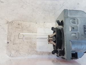 Gebruikte Xenon Lamp Renault Scénic II (JM) 2.0 16V Prijs € 70,00 Margeregeling aangeboden door Autodemontagebedrijf Smit