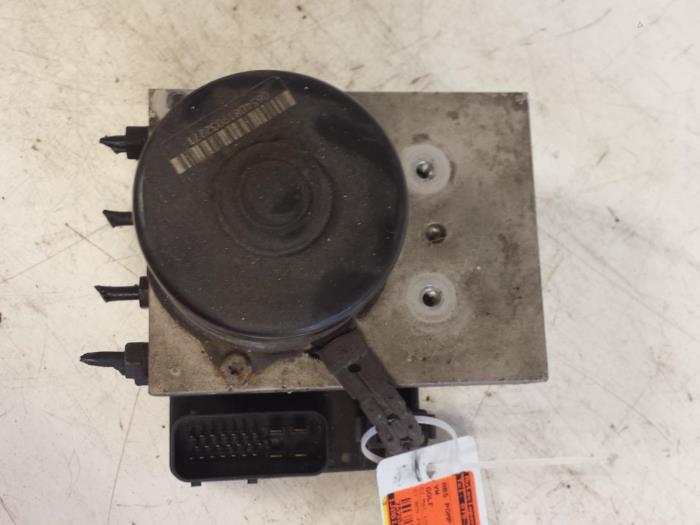 Gebruikte ABS Pomp Volkswagen Golf IV (1J1) 2.3 V5 GTI Prijs € 95,00 Margeregeling aangeboden door Autodemontagebedrijf Smit