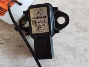 Gebruikte Map Sensor (inlaatspruitstuk) Mercedes A (W169) 2.0 A-200 CDI 16V 5-Drs. Prijs € 15,00 Margeregeling aangeboden door Autodemontagebedrijf Smit