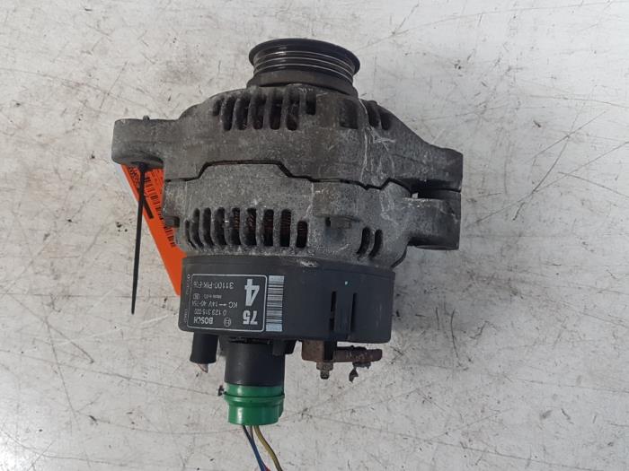 Gebruikte Dynamo Honda Civic Aerodeck (MB/MC) 1.5i VTEC-E II 16V Prijs € 30,00 Margeregeling aangeboden door Autodemontagebedrijf Smit