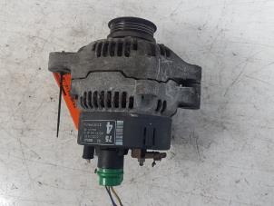 Gebruikte Alternator Honda Civic Aerodeck (MB/MC) 1.5i VTEC-E II 16V Prijs € 30,00 Margeregeling aangeboden door Autodemontagebedrijf Smit