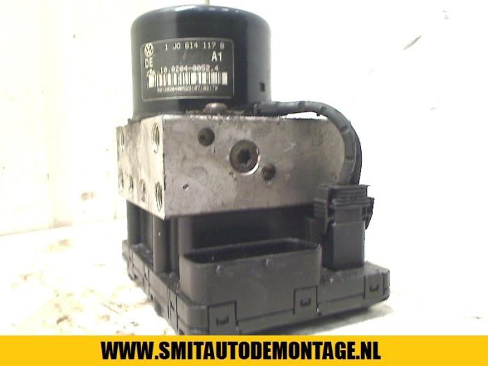 Gebruikte ESP pomp Volkswagen Golf IV (1J1) 1.9 TDI Prijs op aanvraag aangeboden door Autodemontagebedrijf Smit