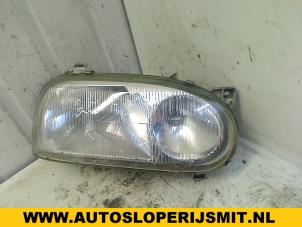 Gebruikte Koplamp rechts Volkswagen Transporter/Caravelle T4 2.4 D,Caravelle Prijs € 25,00 Margeregeling aangeboden door Autodemontagebedrijf Smit