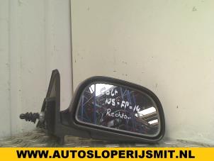 Gebruikte Spiegel Buiten rechts Mitsubishi Colt (CJ) 1.3 GL,GLX 12V Prijs op aanvraag aangeboden door Autodemontagebedrijf Smit
