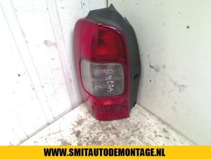 Gebruikte Achterlicht links Opel Sintra 2.2 TDI 16V Prijs op aanvraag aangeboden door Autodemontagebedrijf Smit