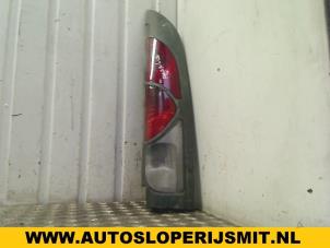 Gebruikte Achterlicht rechts Renault Kangoo (KC) 1.9 D 65 Prijs op aanvraag aangeboden door Autodemontagebedrijf Smit