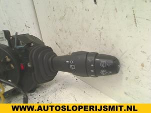 Gebruikte Schakelaar Ruitenwisser Fiat Stilo (192A/B) 1.8 16V 3-Drs. Prijs op aanvraag aangeboden door Autodemontagebedrijf Smit