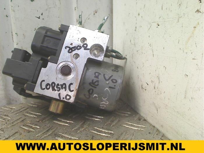 Gebruikte Rembol Opel Corsa C (F08/68) 1.7 DI 16V Prijs op aanvraag aangeboden door Autodemontagebedrijf Smit