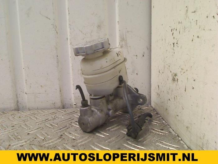 Gebruikte Hoofdremcilinder Kia Rio (DC22/24) 1.5 16V Prijs € 45,00 Margeregeling aangeboden door Autodemontagebedrijf Smit