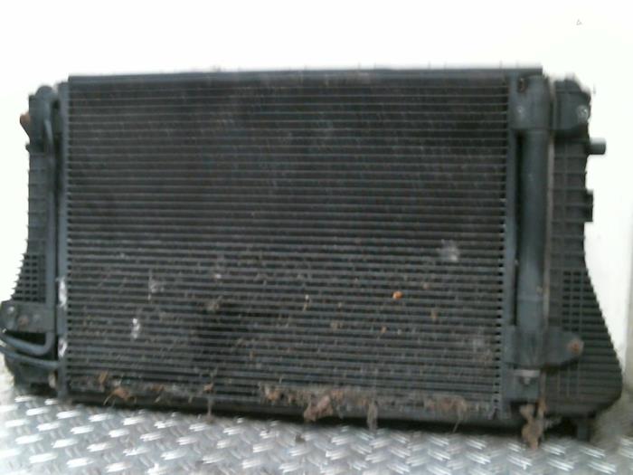 Gebruikte Airco Radiateur Volkswagen Golf V (1K1) 1.9 TDI Prijs € 75,00 Margeregeling aangeboden door Autodemontagebedrijf Smit
