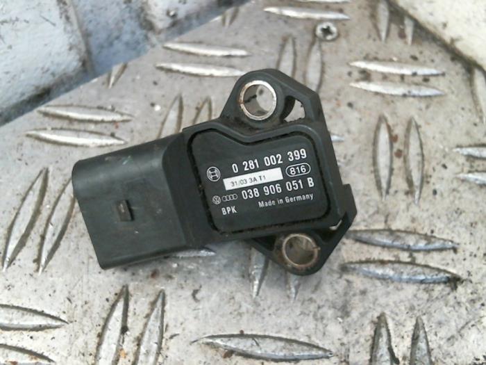 Gebruikte Map Sensor (inlaatspruitstuk) Volkswagen Golf V (1K1) 1.9 TDI Prijs € 50,00 Margeregeling aangeboden door Autodemontagebedrijf Smit