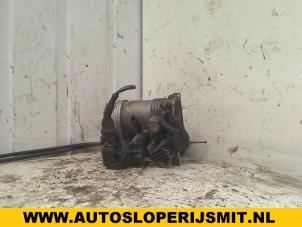 Gebruikte Gasklephuis BMW 3 serie Compact (E36/5) 318 tds Prijs op aanvraag aangeboden door Autodemontagebedrijf Smit