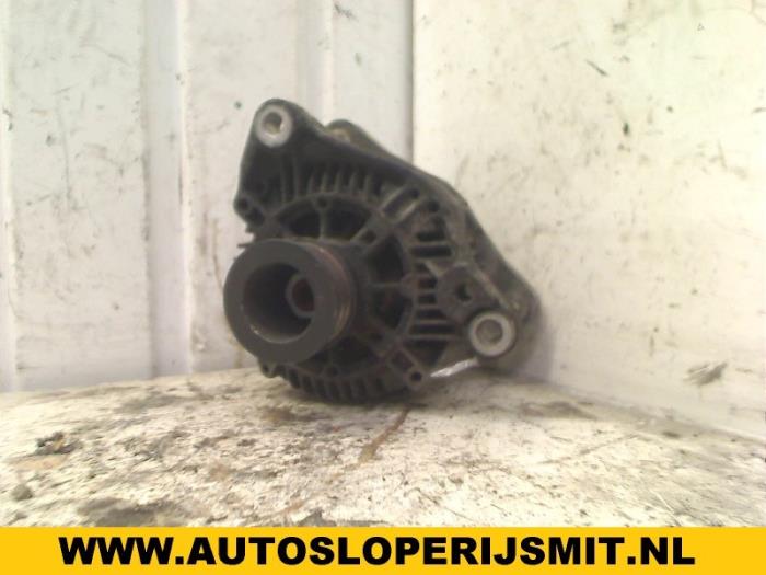 Gebruikte Alternator BMW 3 serie Compact (E36/5) 318 tds Prijs op aanvraag aangeboden door Autodemontagebedrijf Smit