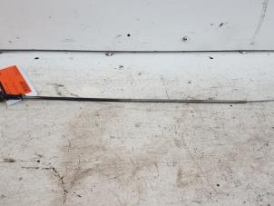 Gebruikte Olie Peilstok Alfa Romeo GTV Prijs € 15,00 Margeregeling aangeboden door Autodemontagebedrijf Smit