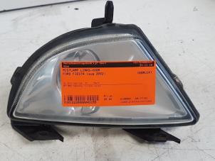 Gebruikte Mistlamp links-voor Ford Fiesta 5 (JD/JH) 1.4 16V Prijs € 10,00 Margeregeling aangeboden door Autodemontagebedrijf Smit