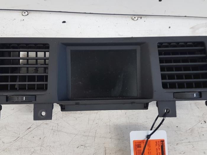 Gebruikte Display Interieur Opel Vectra C 1.8 16V Prijs op aanvraag aangeboden door Autodemontagebedrijf Smit