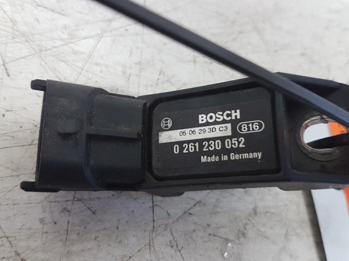 Gebruikte Map Sensor (inlaatspruitstuk) Fiat Grande Punto (199) 1.4 Prijs € 10,00 Margeregeling aangeboden door Autodemontagebedrijf Smit