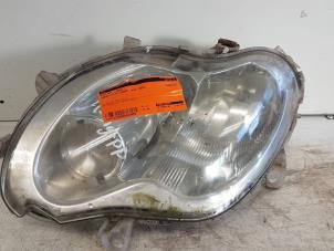 Gebruikte Koplamp links Smart Fortwo Coupé (450.3) 0.7 Prijs € 25,00 Margeregeling aangeboden door Autodemontagebedrijf Smit