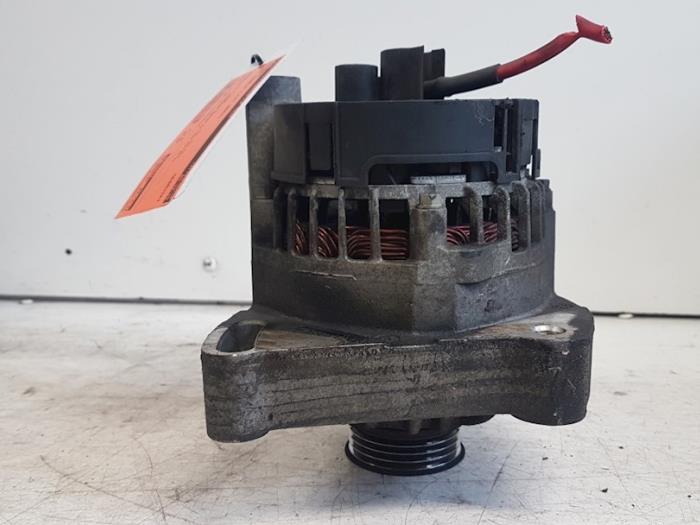 Gebruikte Dynamo Fiat Doblo (223A/119) 1.2 Prijs € 15,00 Margeregeling aangeboden door Autodemontagebedrijf Smit