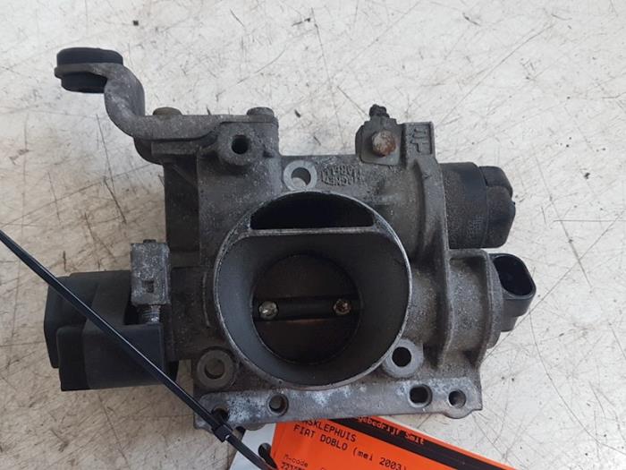 Gebruikte Gasklephuis Fiat Doblo (223A/119) 1.2 Prijs € 30,00 Margeregeling aangeboden door Autodemontagebedrijf Smit